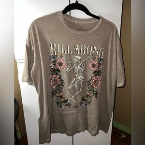 Billabong oversized tee!